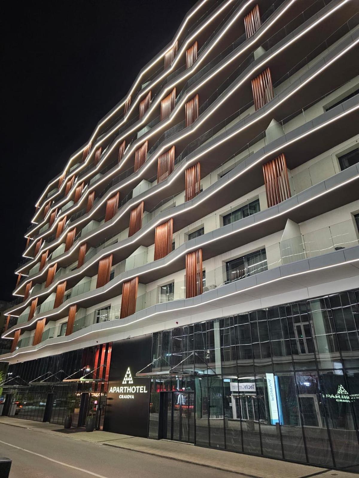 Aparthotel Craiova Eksteriør bilde